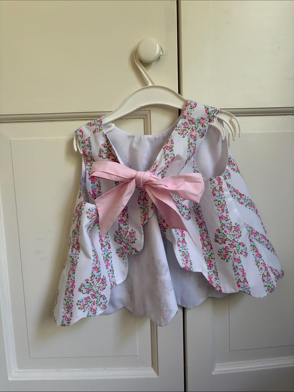 TBBC 2 piece set in floral Rutledge Ribbons pattern - Picture 3 of 4
